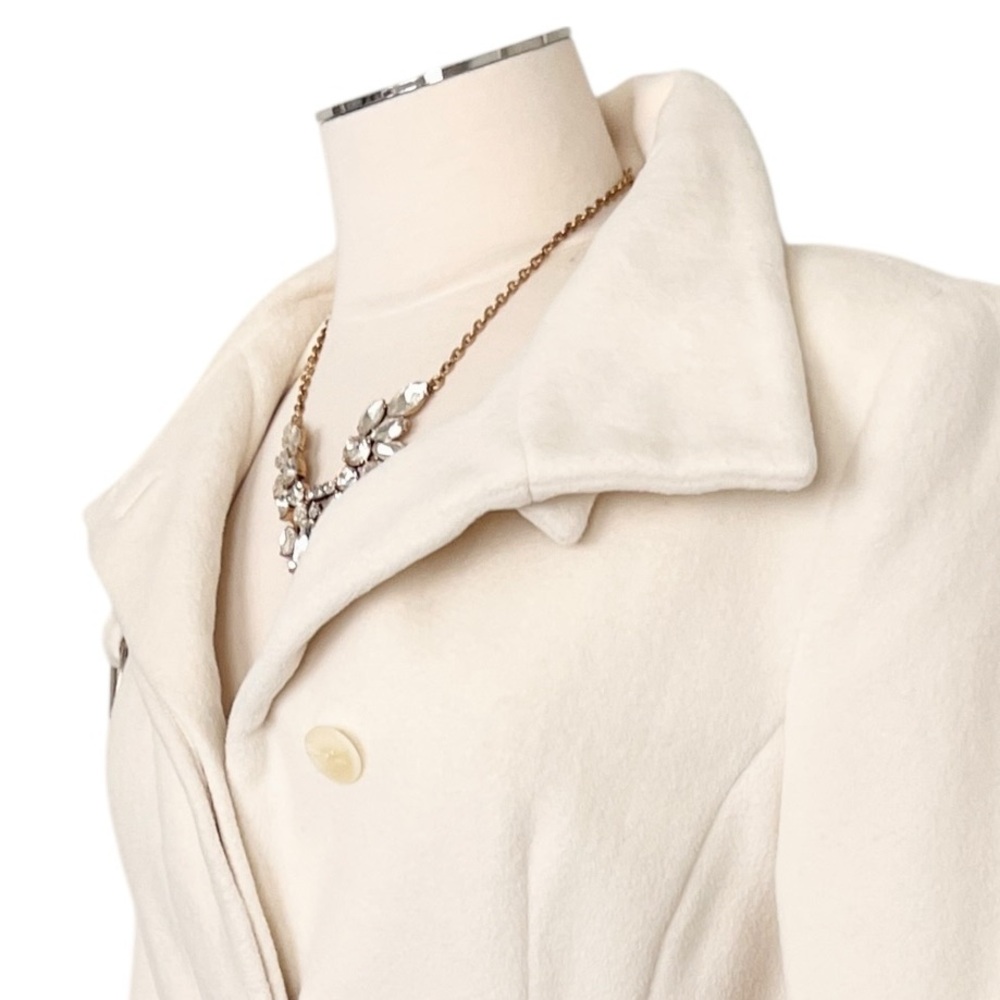 CALVIN KLEIN Wool Blend Trench Coat Buckle Waits and neck Cream Sz 2 - Picture 3 of 16